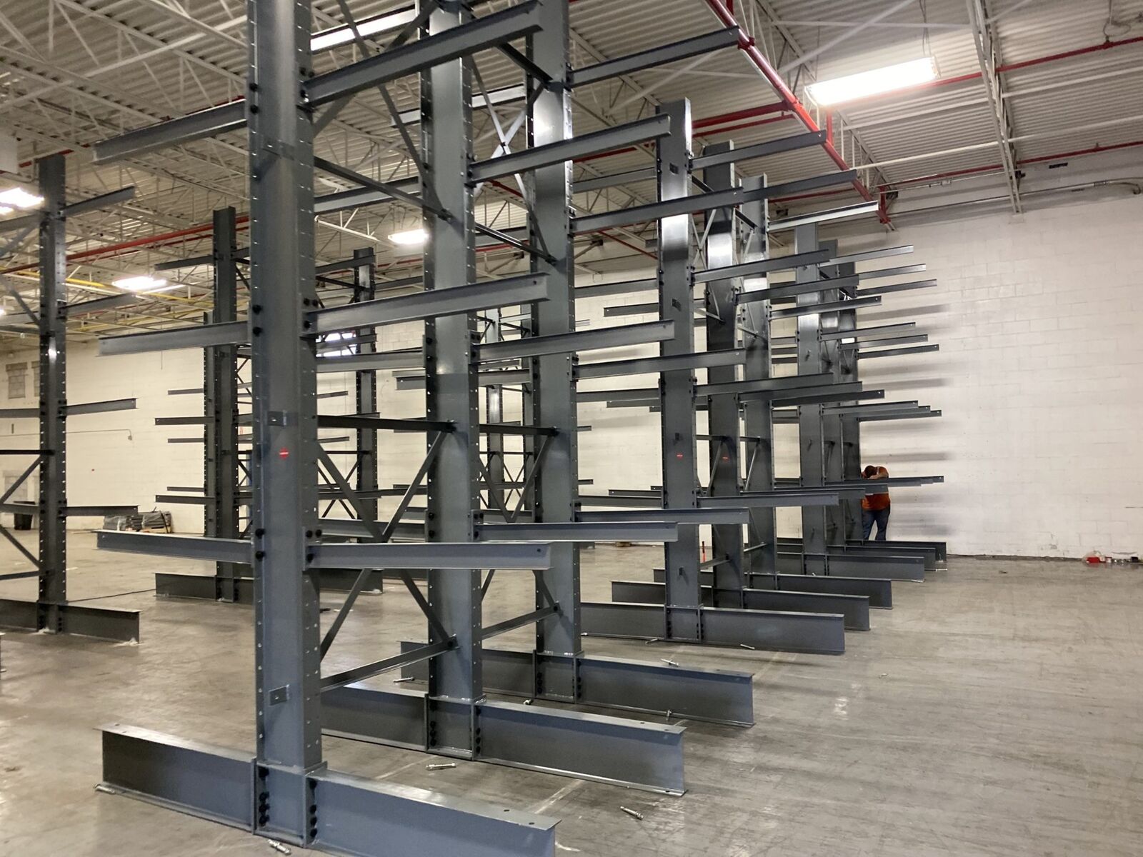New warehouse pallet rack systems