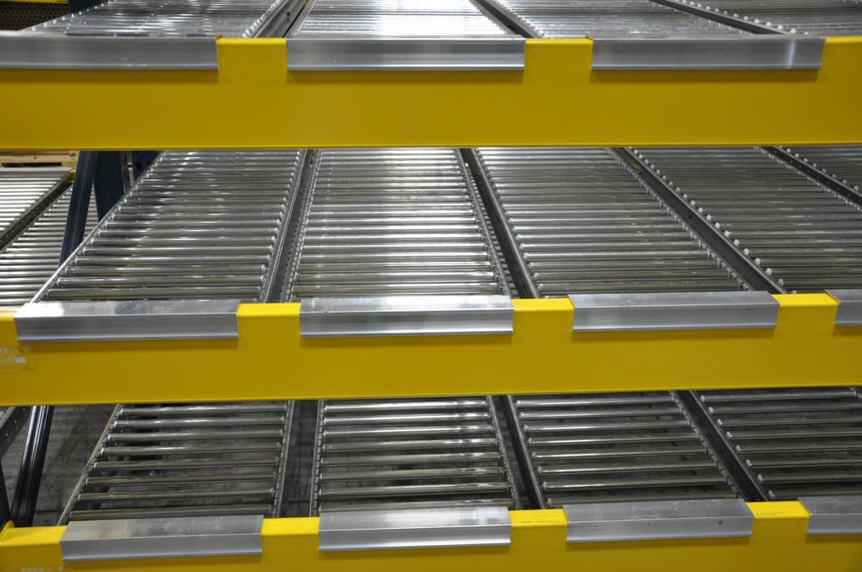 New warehouse pallet rack systems