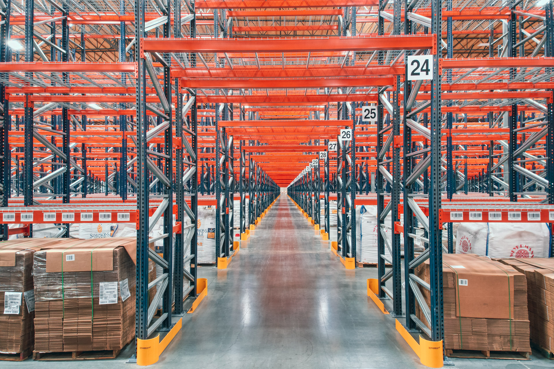 New warehouse pallet rack systems